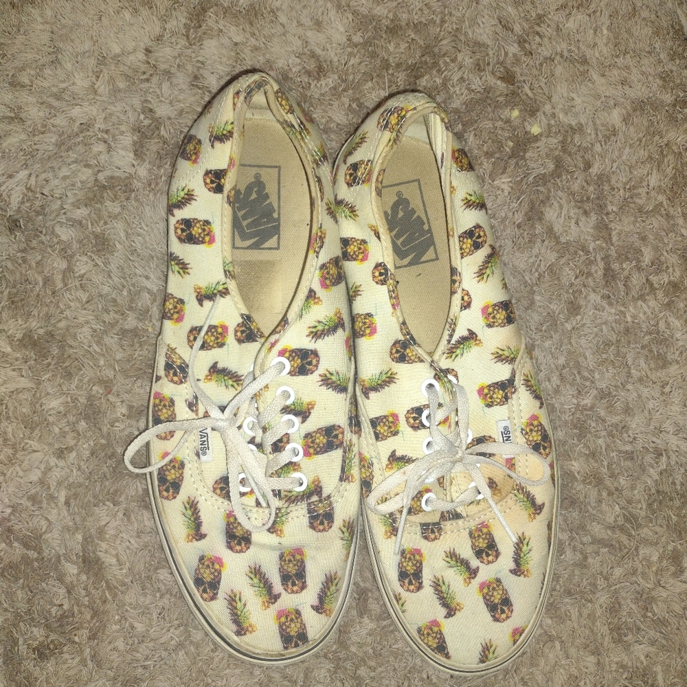 Vans drained and confused pineapple skull shoes